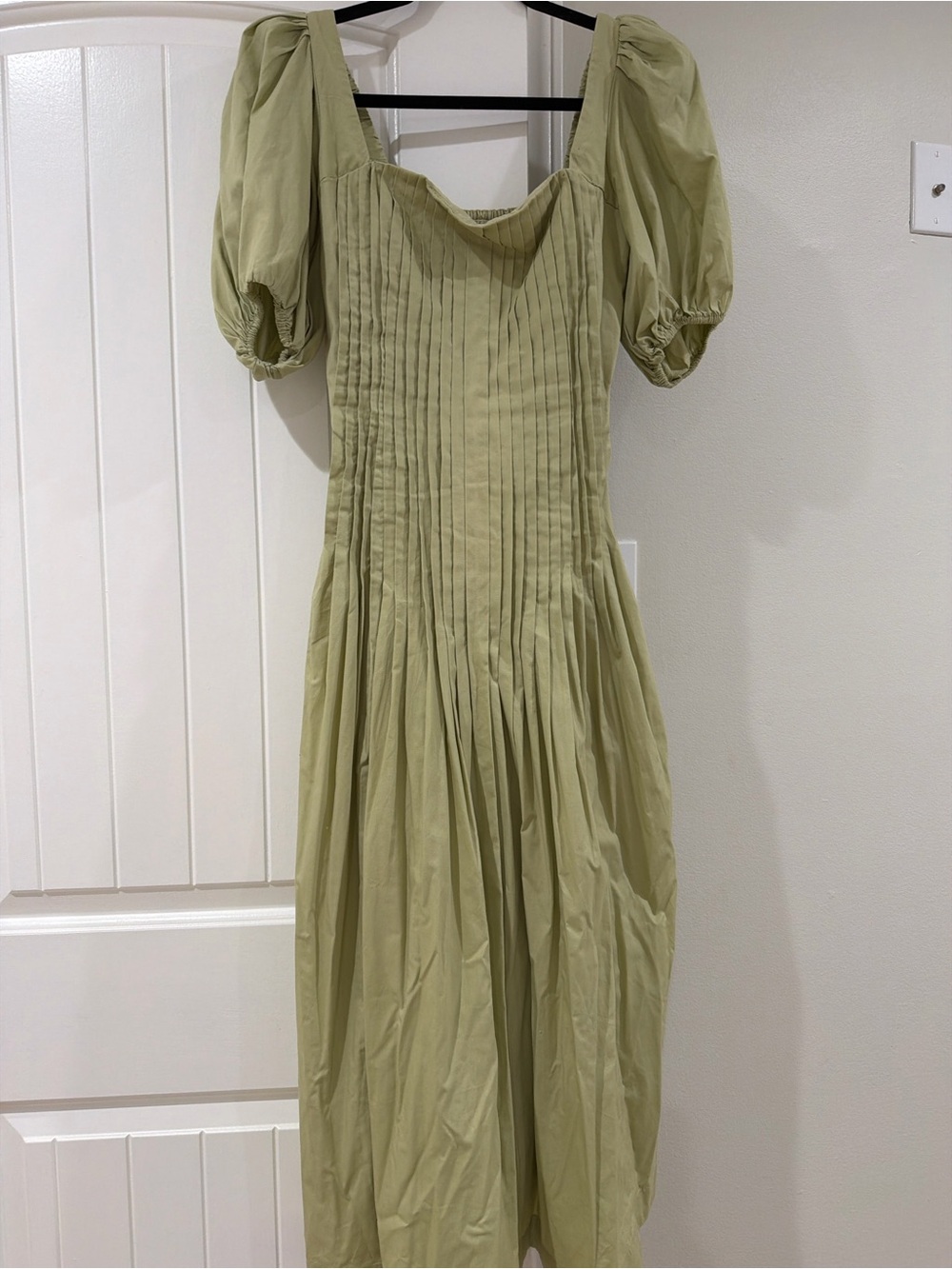Abercrombie & Fitch Olive Green Pintuck Puff-Sleeve Midi Dress